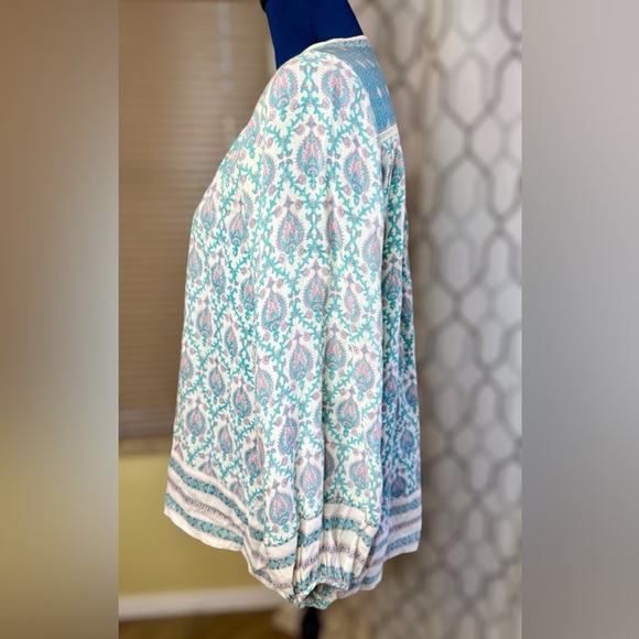 EUC Spell & the Gypsy Collective Sage Oracle Blouse - Picture 9 of 17